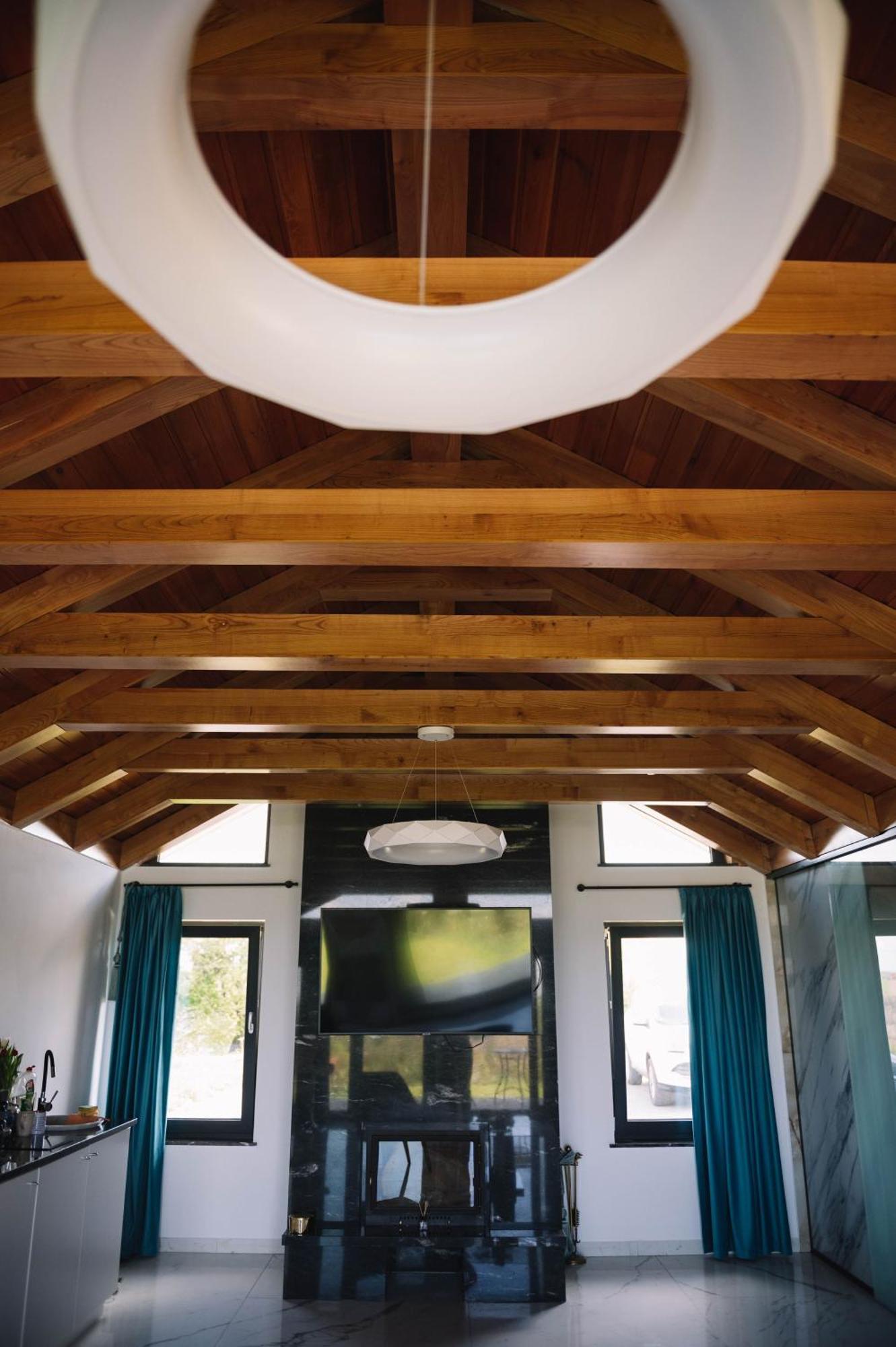 Casa Moderna In Sinteu - Intersectia Intre Modern Si Linistea Naturii Huta Voivozi Ngoại thất bức ảnh